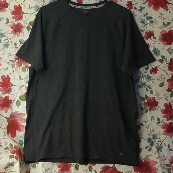 Men's GapFit T-Shirt - Picture 1 of 5